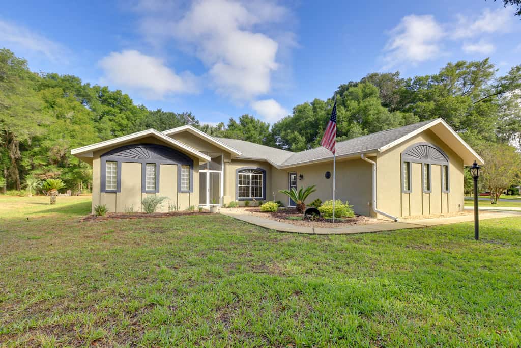3 Mi to Dunnellon Historic District: Home w/ Lanai