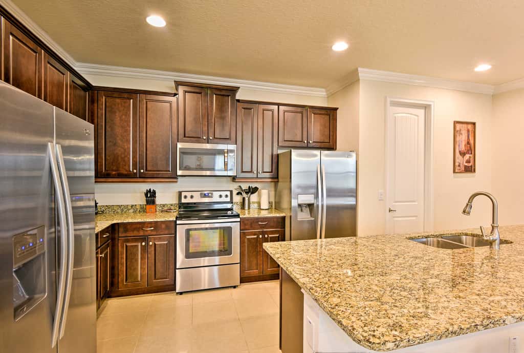 5 Mi to Disney: Oasis w/ Pool & Patio
