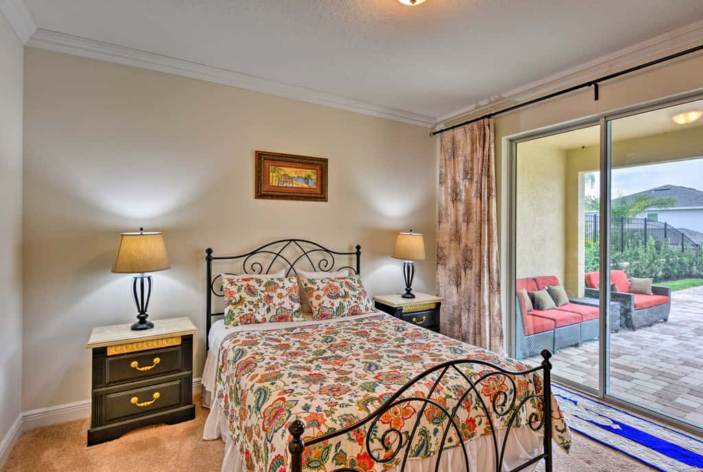 5 Mi to Disney: Oasis w/ Pool & Patio