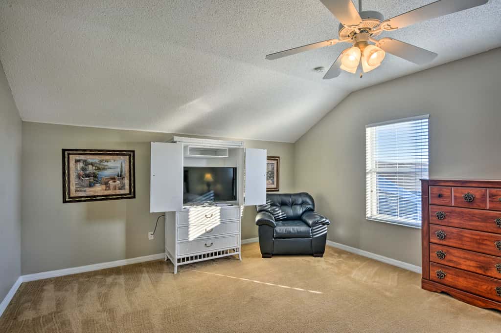 10 Mi to Disney: Resort Home w/ Pool & Spa
