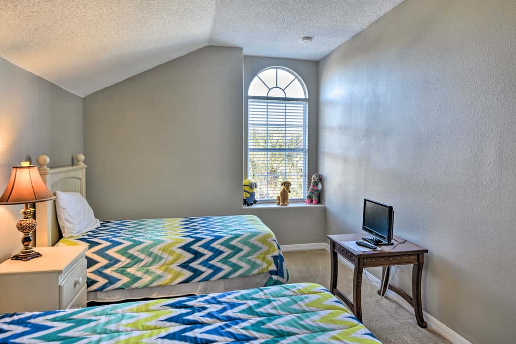 10 Mi to Disney: Resort Home w/ Pool & Spa