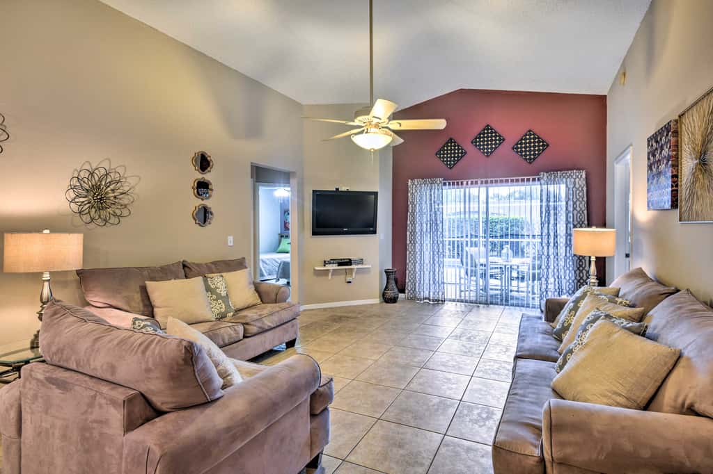 Clermont Home w/ Pool & Game Room: 10 Mi to Parks!