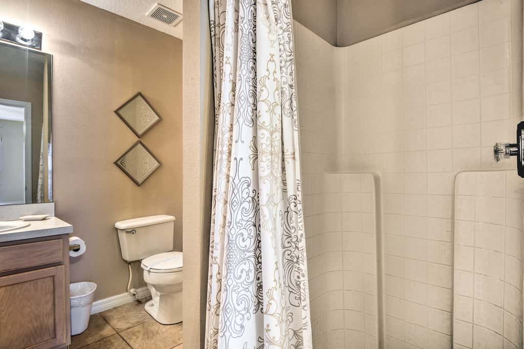 Clermont Home w/ Pool & Game Room: 10 Mi to Parks!