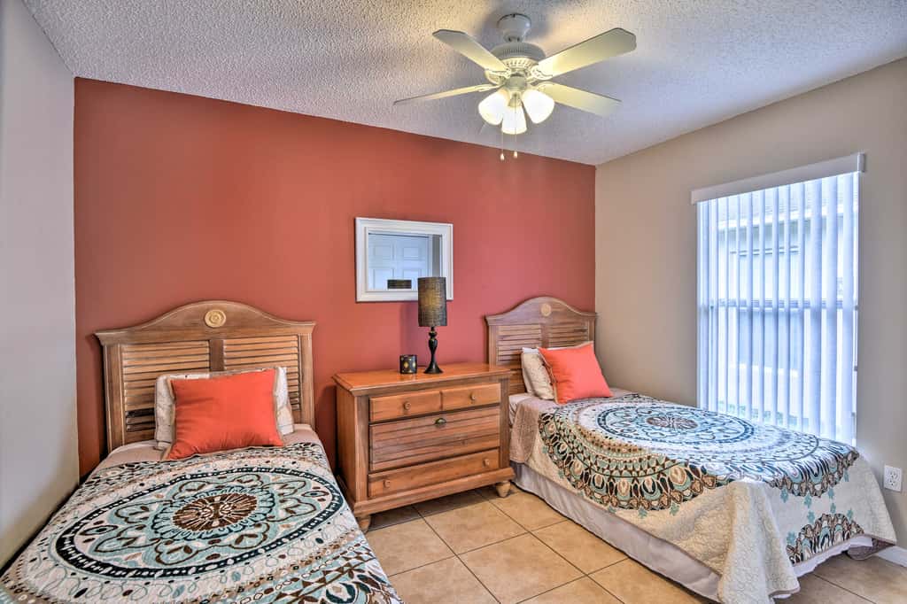 Clermont Home w/ Pool & Game Room: 10 Mi to Parks!