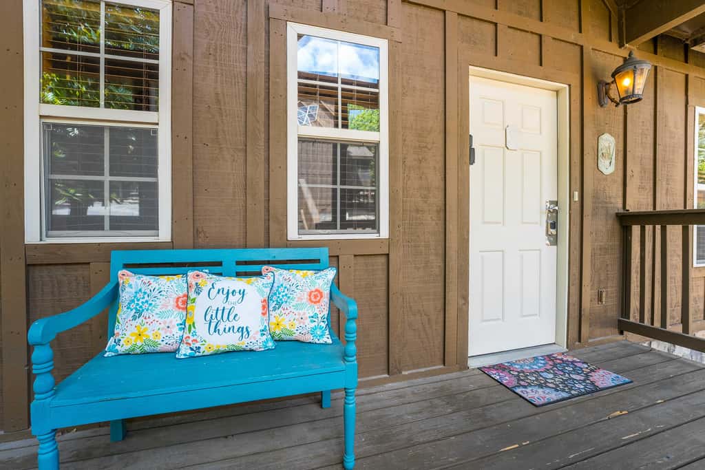 6 Mi to Branson Strip! Lakefront Home w/ Fireplace