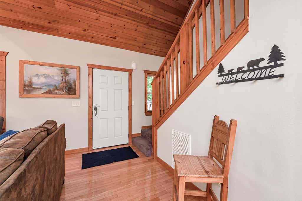 6 Mi to Branson Strip! Lakefront Home w/ Fireplace