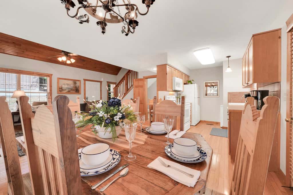 6 Mi to Branson Strip! Lakefront Home w/ Fireplace