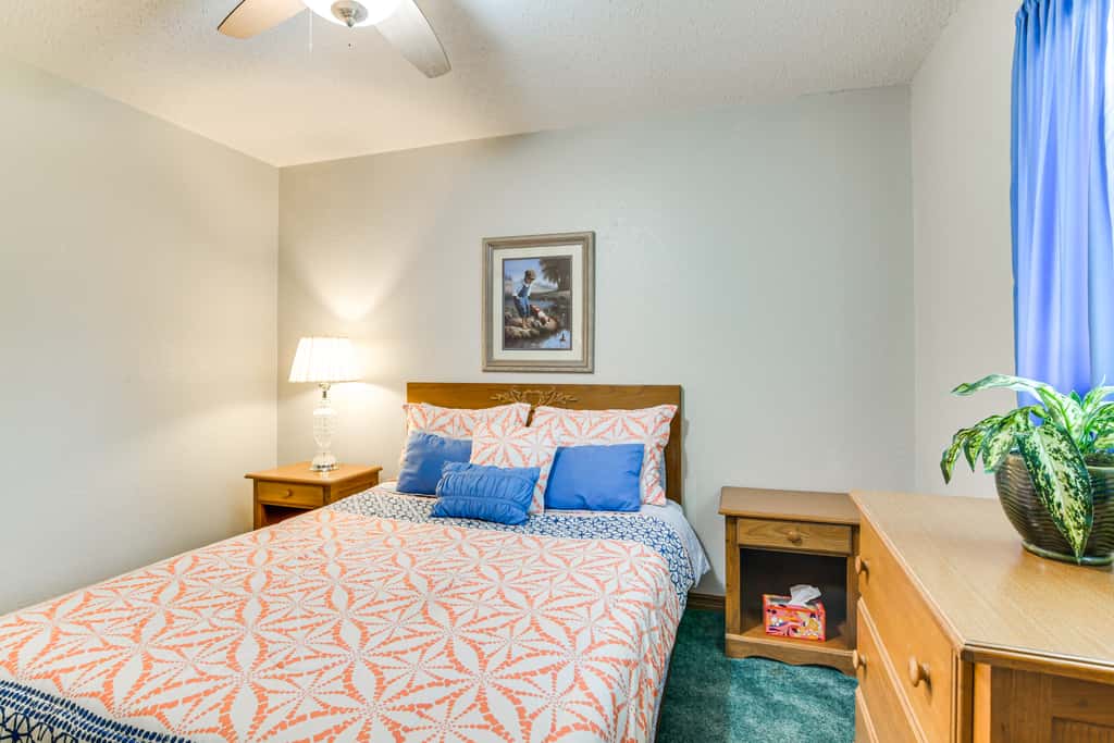 Cozy Branson Townhome 1 Mi to Silver Dollar City!