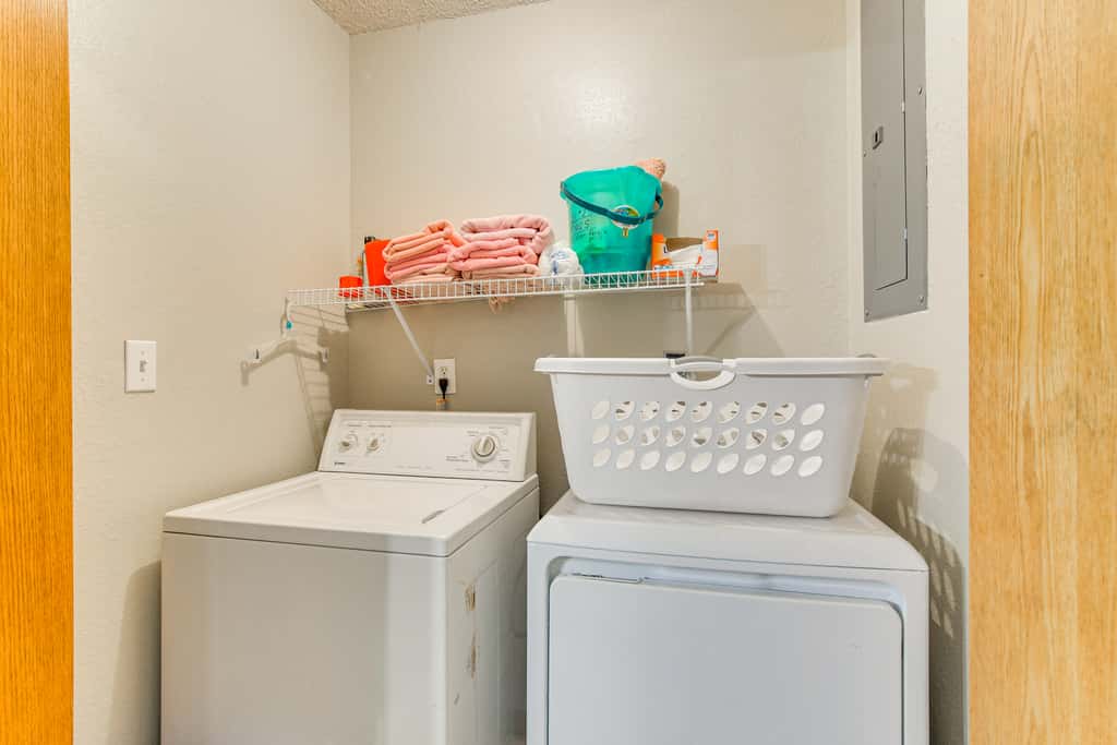 Cozy Branson Townhome 1 Mi to Silver Dollar City!