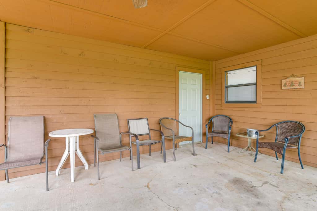 Cozy Branson Townhome 1 Mi to Silver Dollar City!