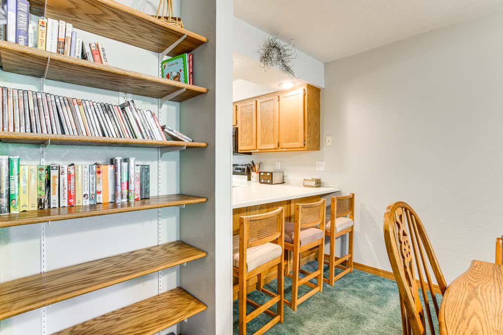 Cozy Branson Townhome 1 Mi to Silver Dollar City!