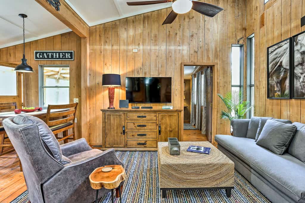 Cozy Hatteras Island Abode ~ 1 Mi to Frisco Beach!