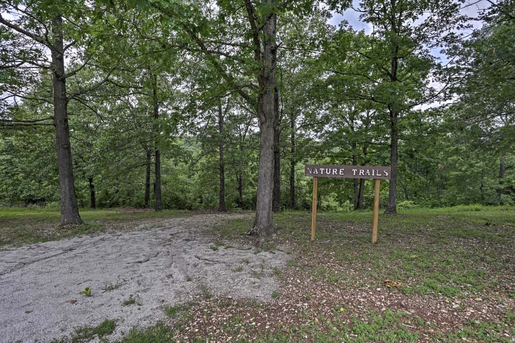Branson Condo w/ Views: 2 Mi to Silver Dollar City