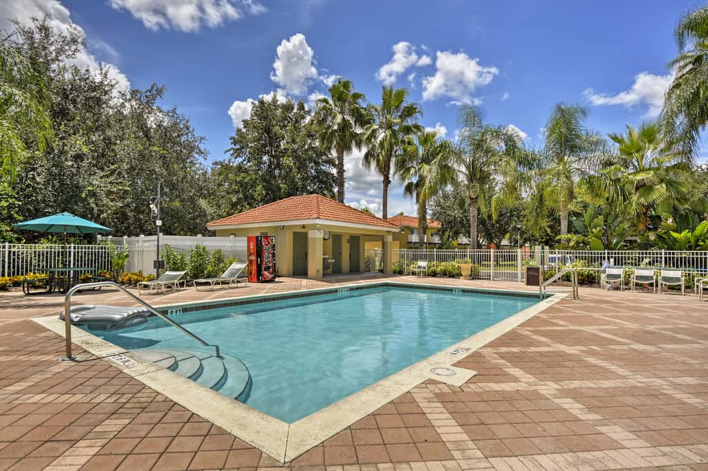 5 Mi to Disney: Emerald Island Resort Condo!