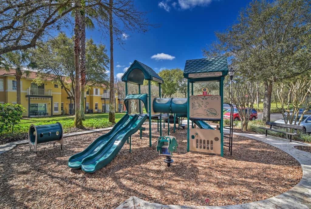5 Mi to Disney: Emerald Island Resort Condo!