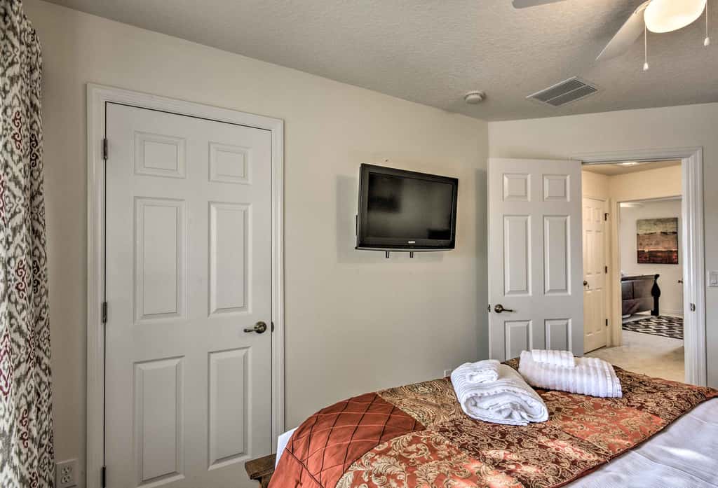 4 Mi to Animal Kingdom: Gem w/ Pool in Kissimmee