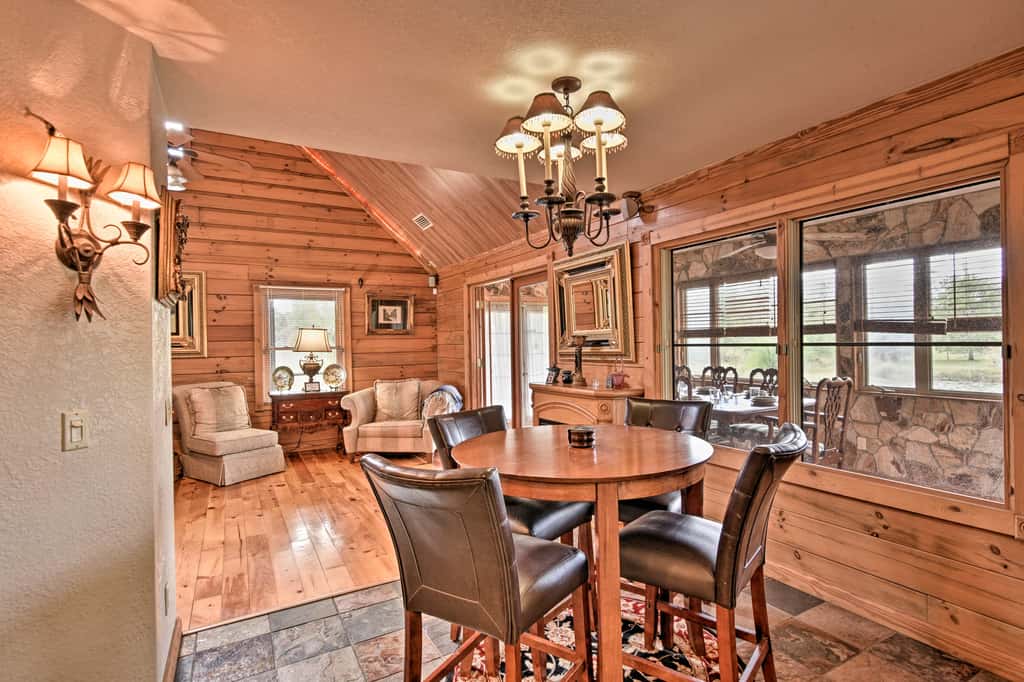 Rustic 4BR Farm Retreat Near Sebring Raceway