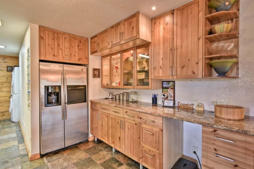 Rustic 4BR Farm Retreat Near Sebring Raceway