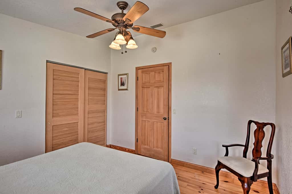 Rustic 4BR Farm Retreat Near Sebring Raceway