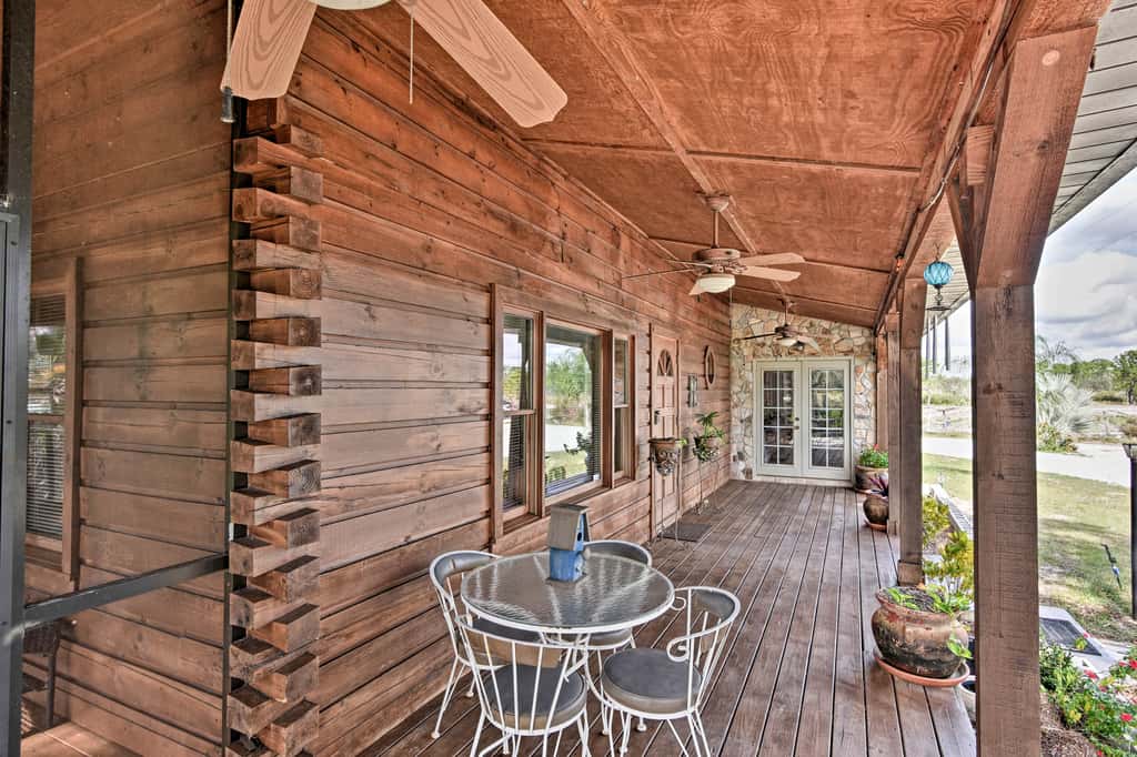 Rustic 4BR Farm Retreat Near Sebring Raceway
