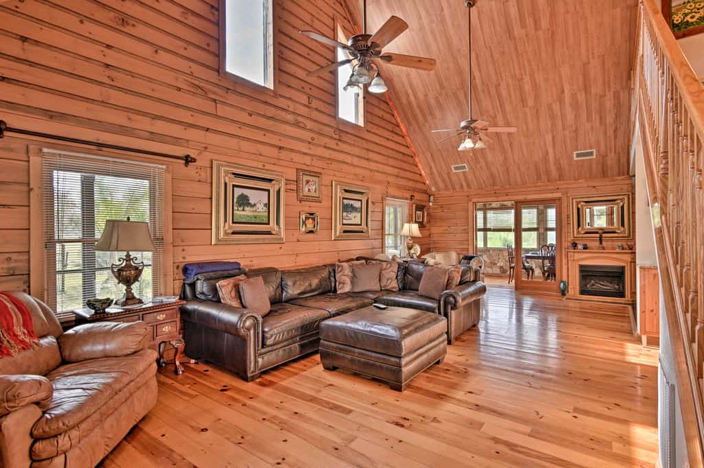 Rustic 4BR Farm Retreat Near Sebring Raceway