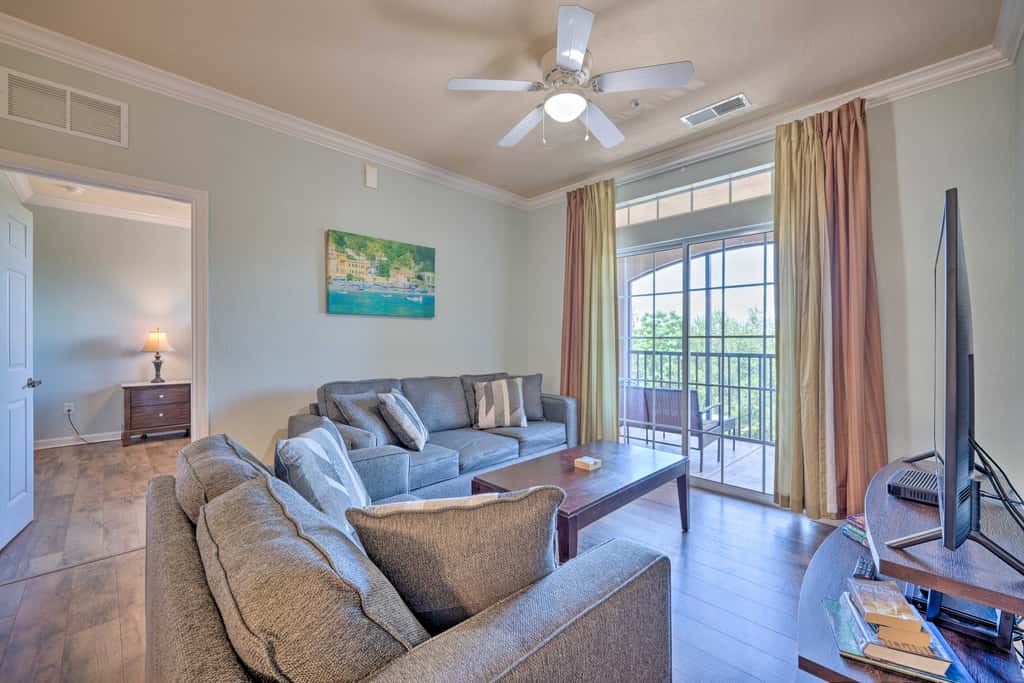 10 Mi to Disney: Davenport Condo w/ Pool Access!