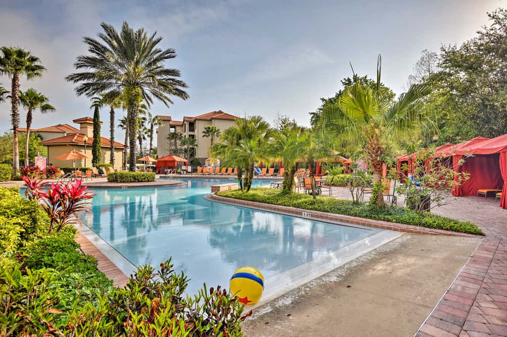 10 Mi to Disney: Davenport Condo w/ Pool Access!