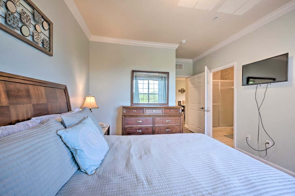 10 Mi to Disney: Davenport Condo w/ Pool Access!