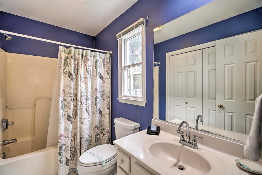 Coastal Home w/ Community Pool < 2 Miles to Beach!