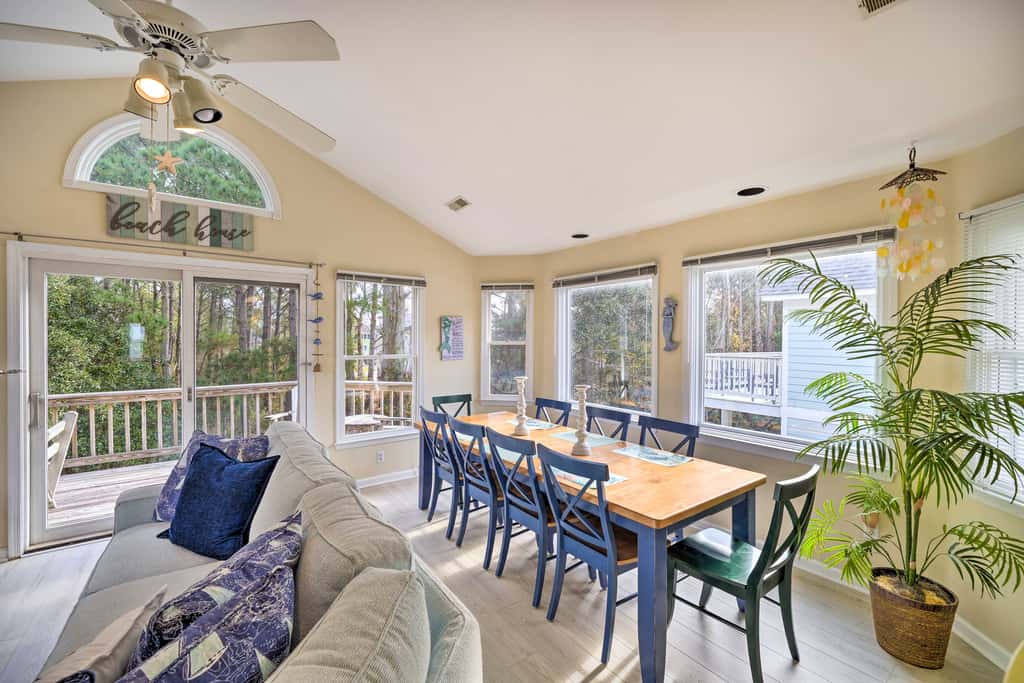 Coastal Home w/ Community Pool < 2 Miles to Beach!