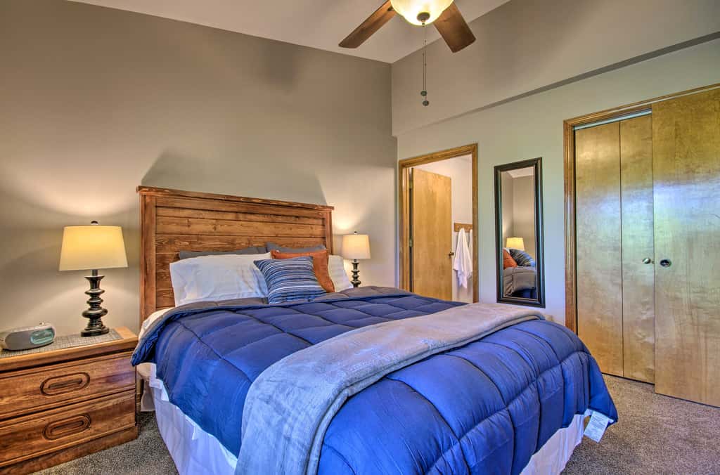 Cozy Branson Getaway ~ 2 Mi to Silver Dollar City!