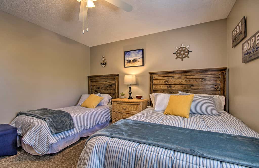 Cozy Branson Getaway ~ 2 Mi to Silver Dollar City!