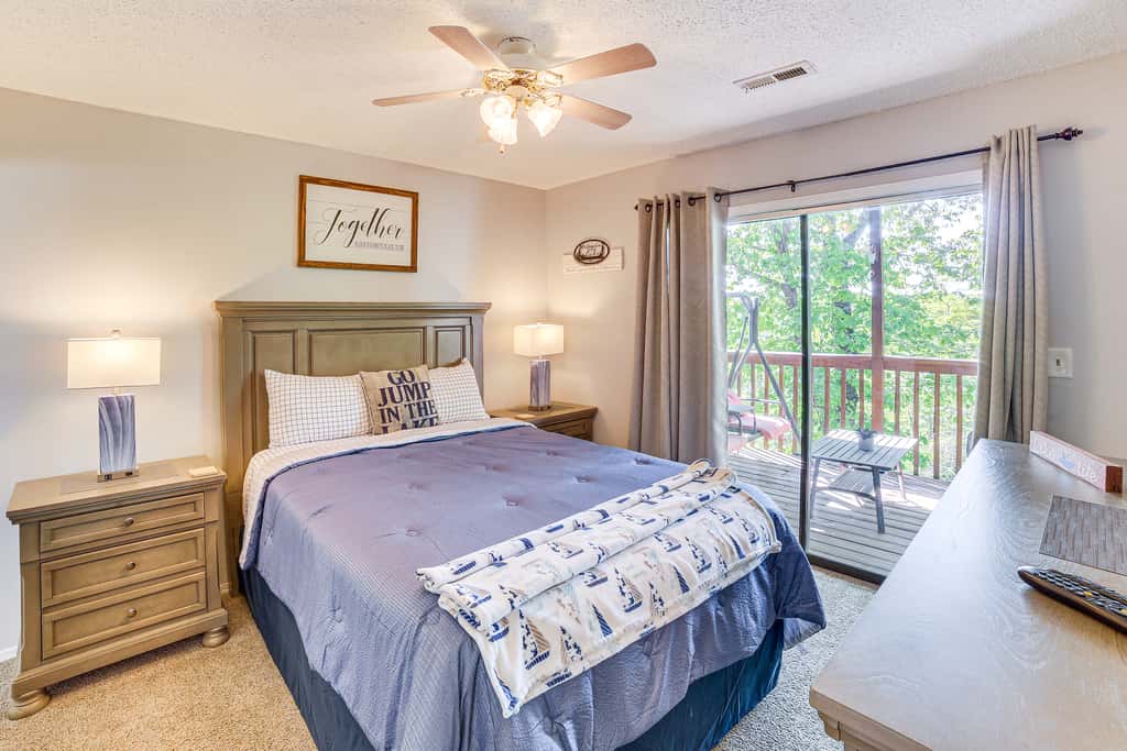 2 Mi to Silver Dollar City: Reed Springs Condo