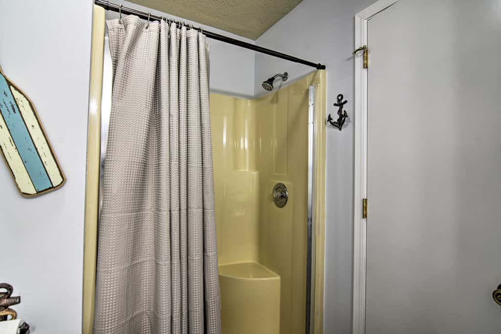 2 Mi to Silver Dollar City: Reed Springs Condo