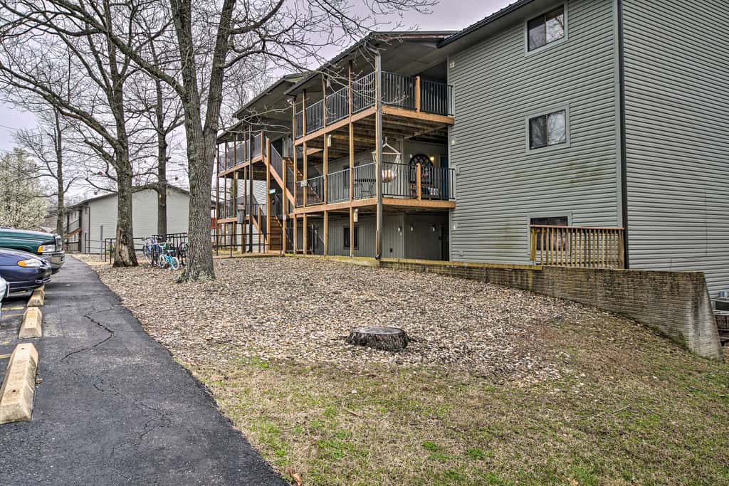 2 Mi to Silver Dollar City: Reed Springs Condo