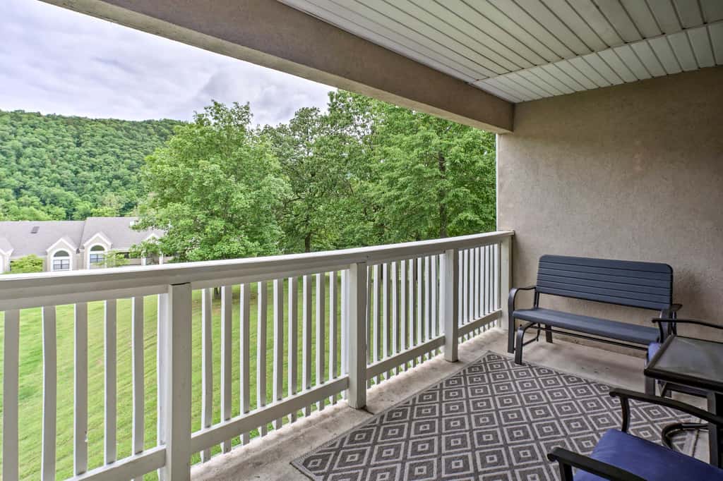 5 Mi to Dtwn & Strip! Branson Condo w/ Indoor Pool