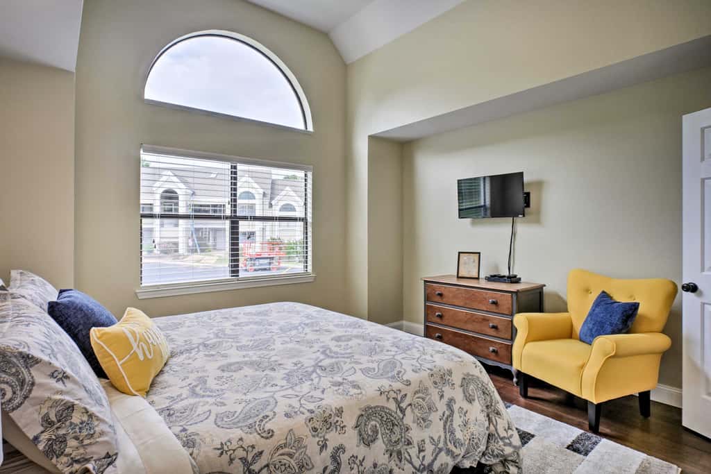 5 Mi to Dtwn & Strip! Branson Condo w/ Indoor Pool
