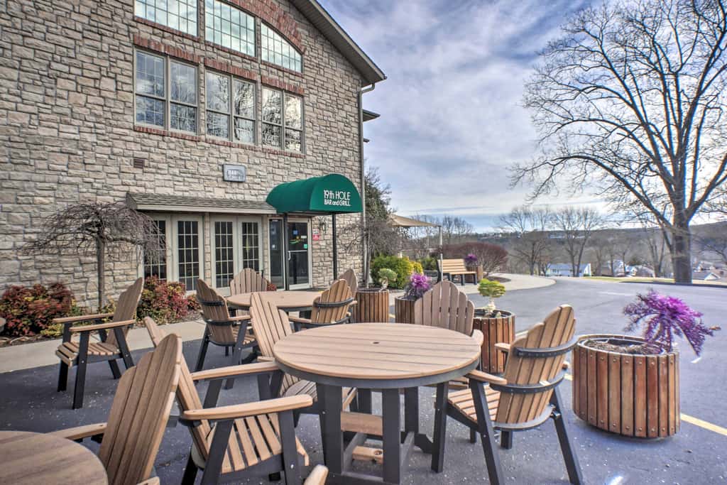 5 Mi to Dtwn & Strip! Branson Condo w/ Indoor Pool