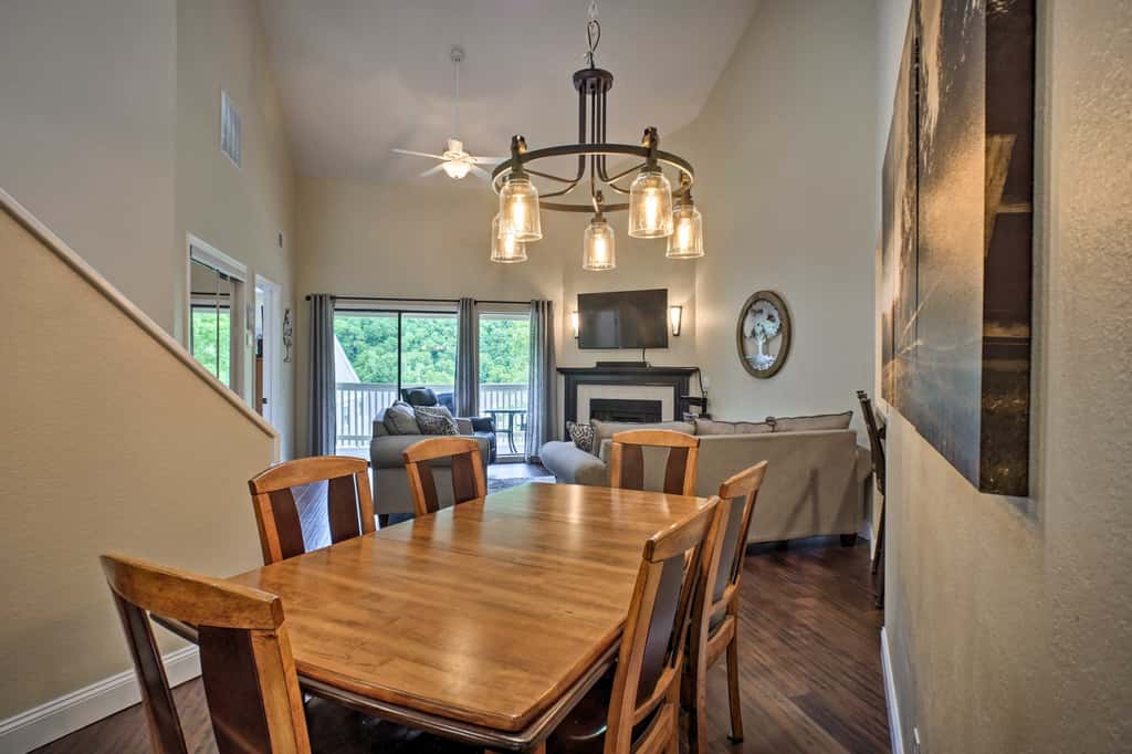 5 Mi to Dtwn & Strip! Branson Condo w/ Indoor Pool