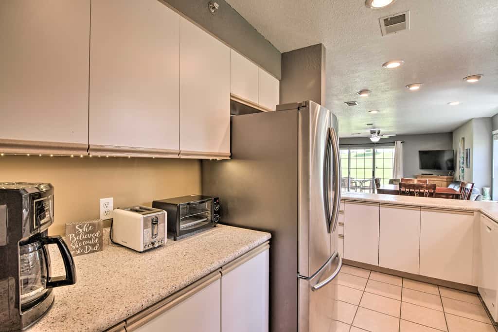 Holiday Hills Resort Condo w/ Hot Tub Access