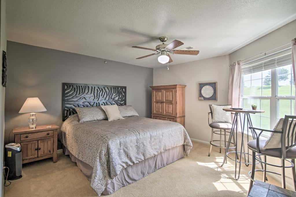 Holiday Hills Resort Condo w/ Hot Tub Access
