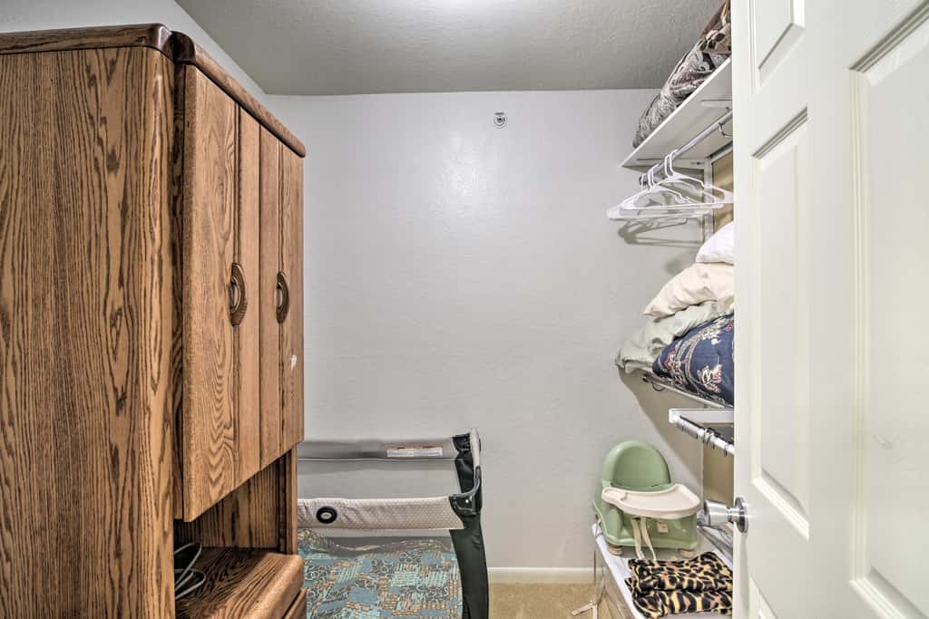 Holiday Hills Resort Condo w/ Hot Tub Access