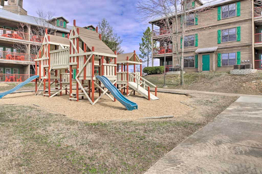 Holiday Hills Resort Condo w/ Hot Tub Access