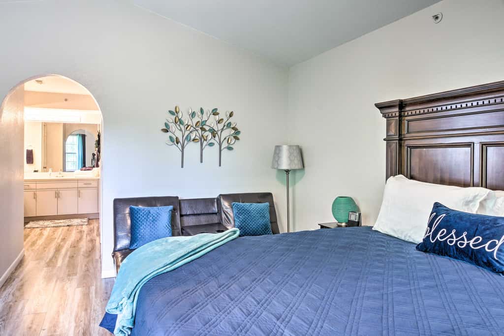 Family Resort Condo w/ Perks in Branson!