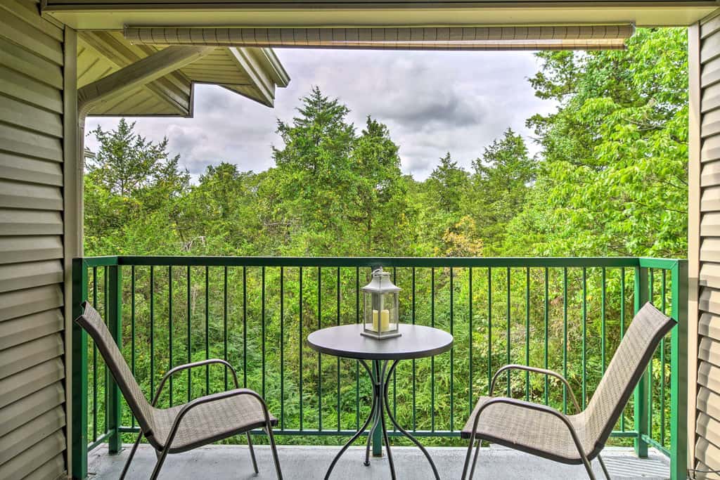 Family Resort Condo w/ Perks in Branson!