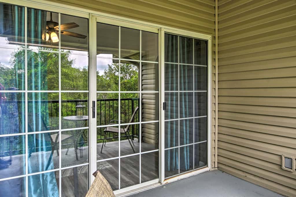 Family Resort Condo w/ Perks in Branson!