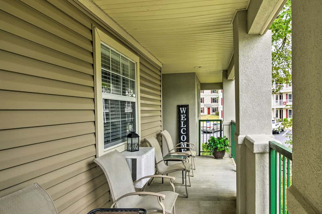 Family Resort Condo w/ Perks in Branson!