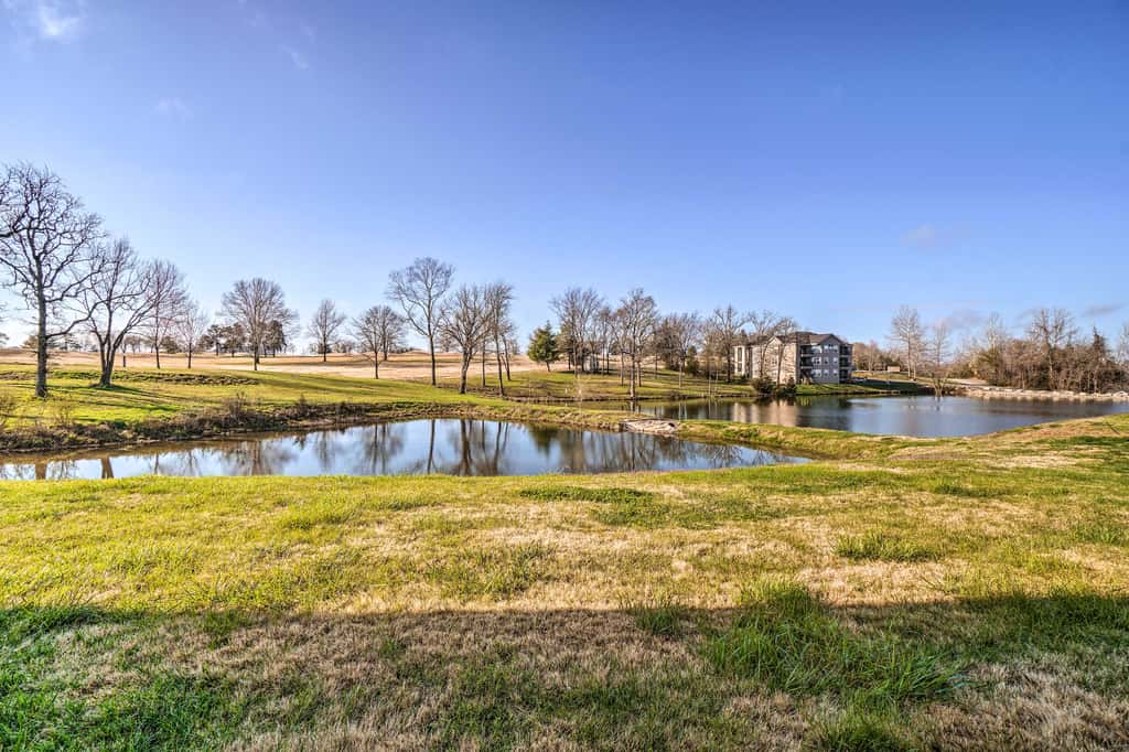 Family Resort Condo w/ Perks in Branson!