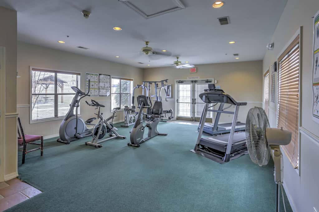 Family Resort Condo w/ Perks in Branson!