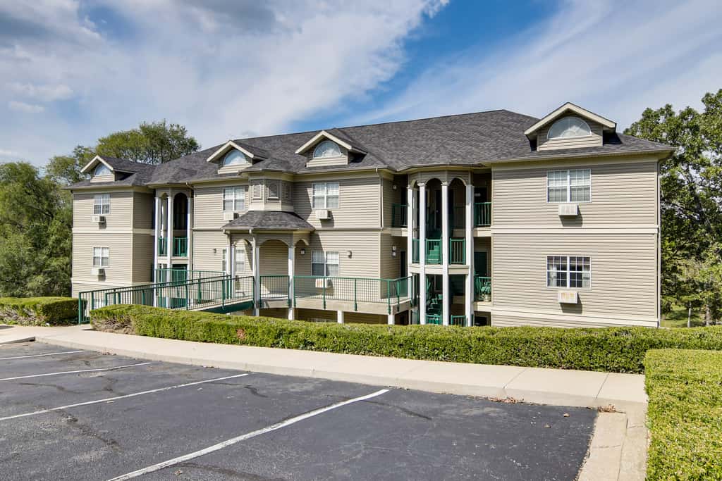 Cozy Resort Condo 5 Mi to Branson Landing!